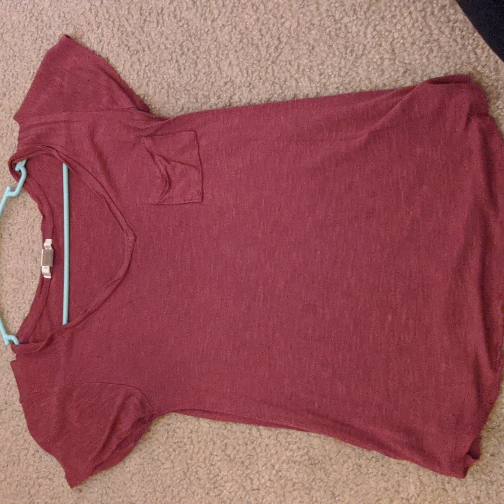 Pink t-shirt. Size s.